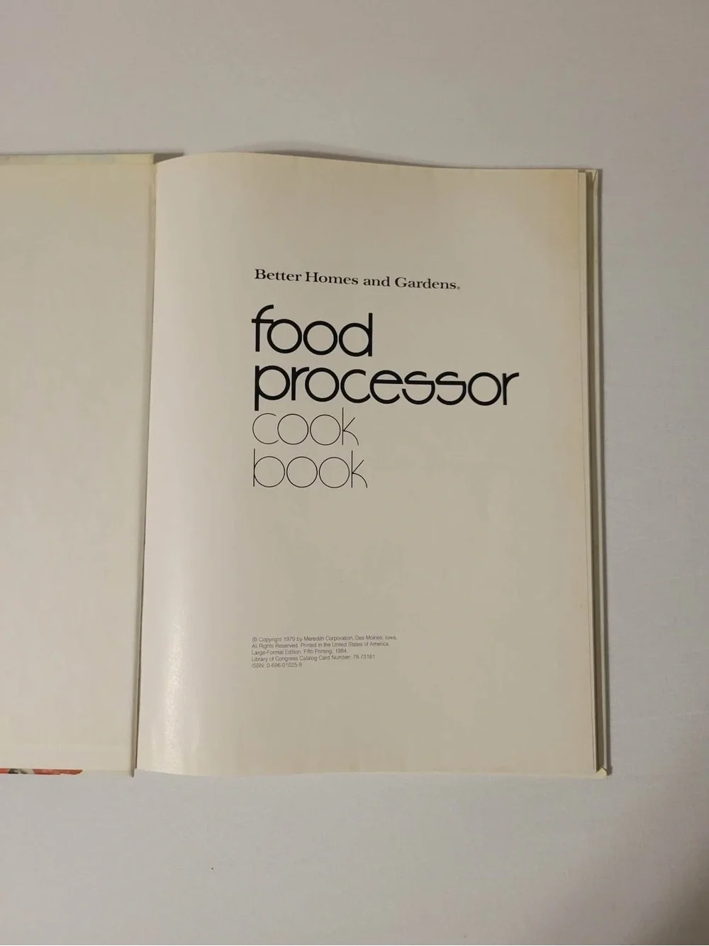 Better Homes And Gardens Cookbook - Cream & Black Text (1979)